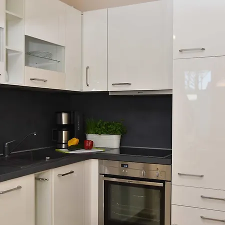 Logierhaus Friedrich -ferienwohnung Klaas Störtebecker - 1.reihe *